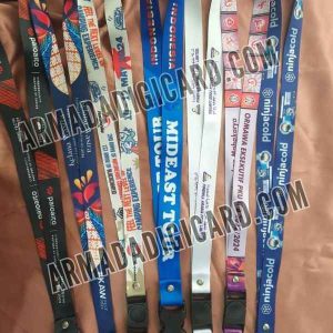 Armadadigicard.com-Jasa-Cetak-ID-Card-Berkualitas-untuk-Perusahaan-Sekolah-dan-Instansi_2